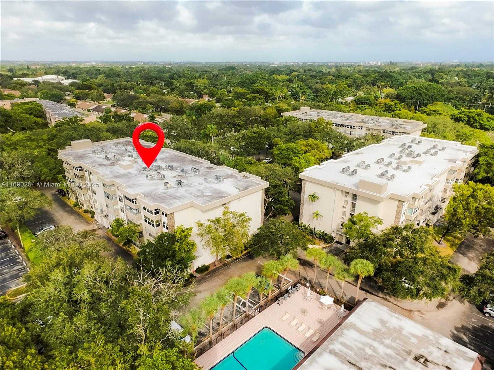 Small Image of 6700 CYPRESS RD #107, Plantation Number 29