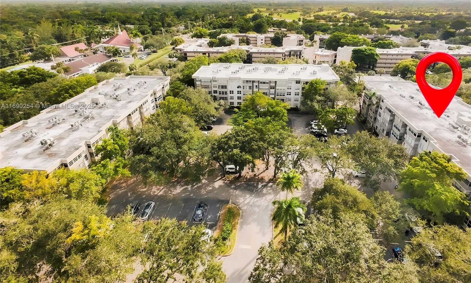 Small Image of 6700 CYPRESS RD #107, Plantation Number 31