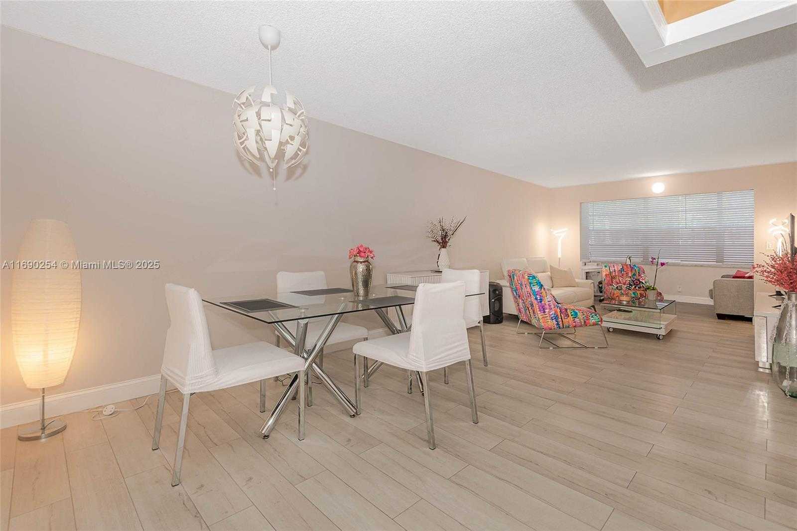 Small Image of 6700 CYPRESS RD #107, Plantation Number 6