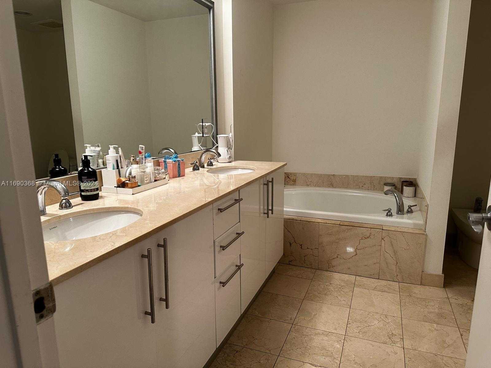 Small Image of 3330 NORTH EAST 190 ST #1215, Aventura Number 11