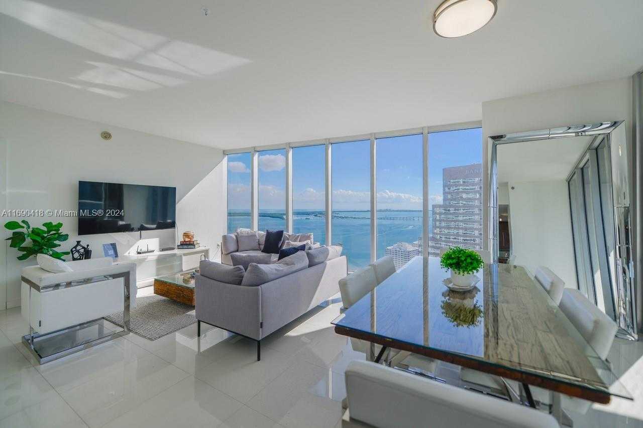 Small Image of 485 BRICKELL AVE #3708, Miami Number 3