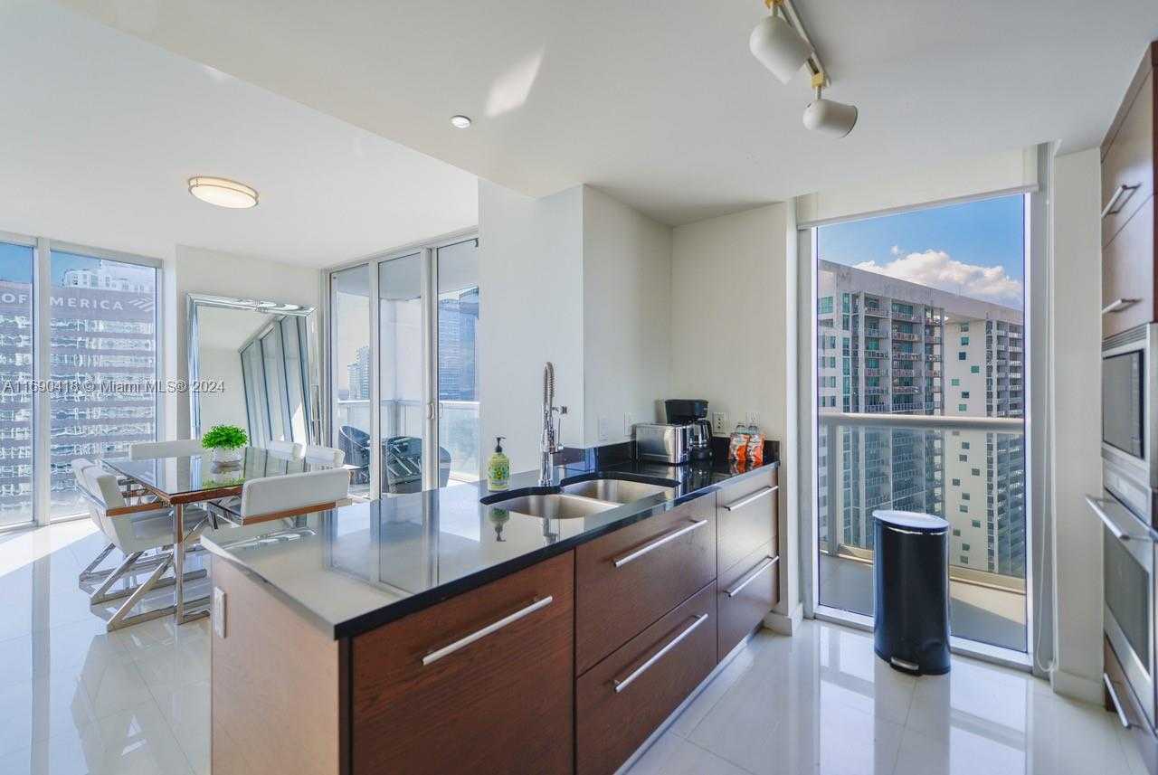 Small Image of 485 BRICKELL AVE #3708, Miami Number 9