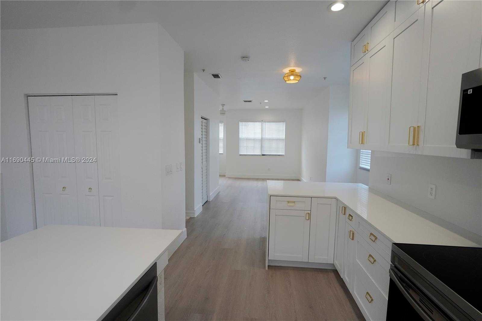 Small Image of 123 HARBORS WAY, Boynton Beach Number 17