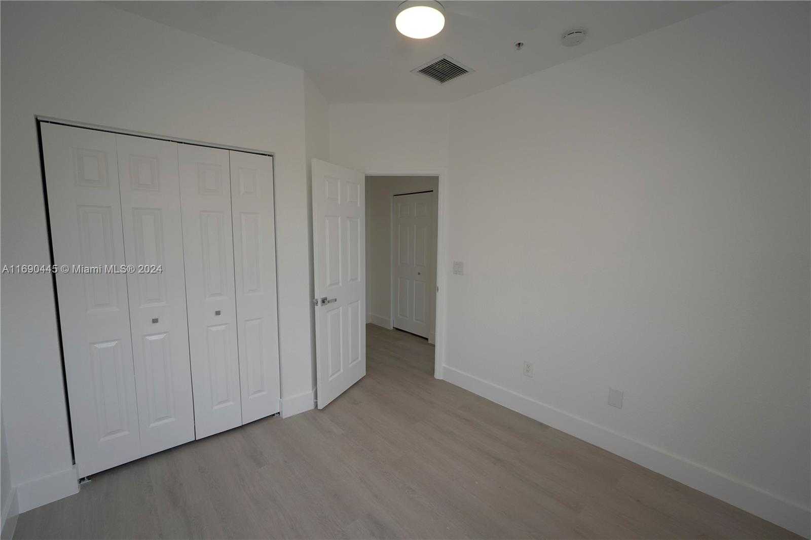 Small Image of 123 HARBORS WAY, Boynton Beach Number 24