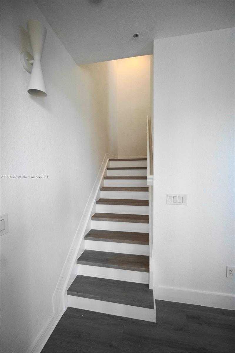 Small Image of 123 HARBORS WAY, Boynton Beach Number 6