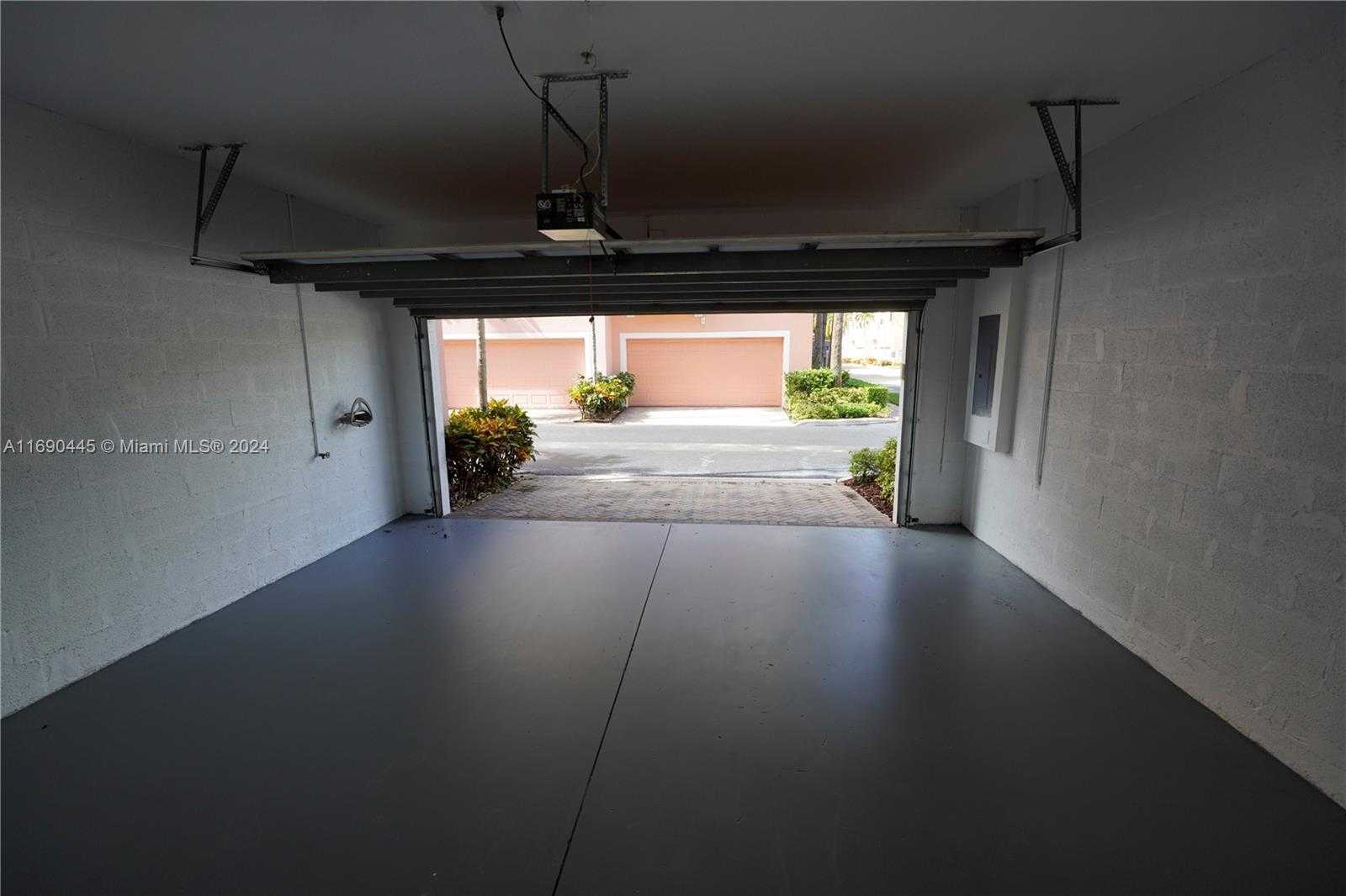 Small Image of 123 HARBORS WAY, Boynton Beach Number 8