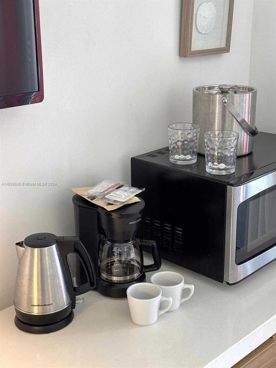 Small Image of 2602 EAST HALLANDALE BEACH BLVD #R610, Hallandale Beach Number 13
