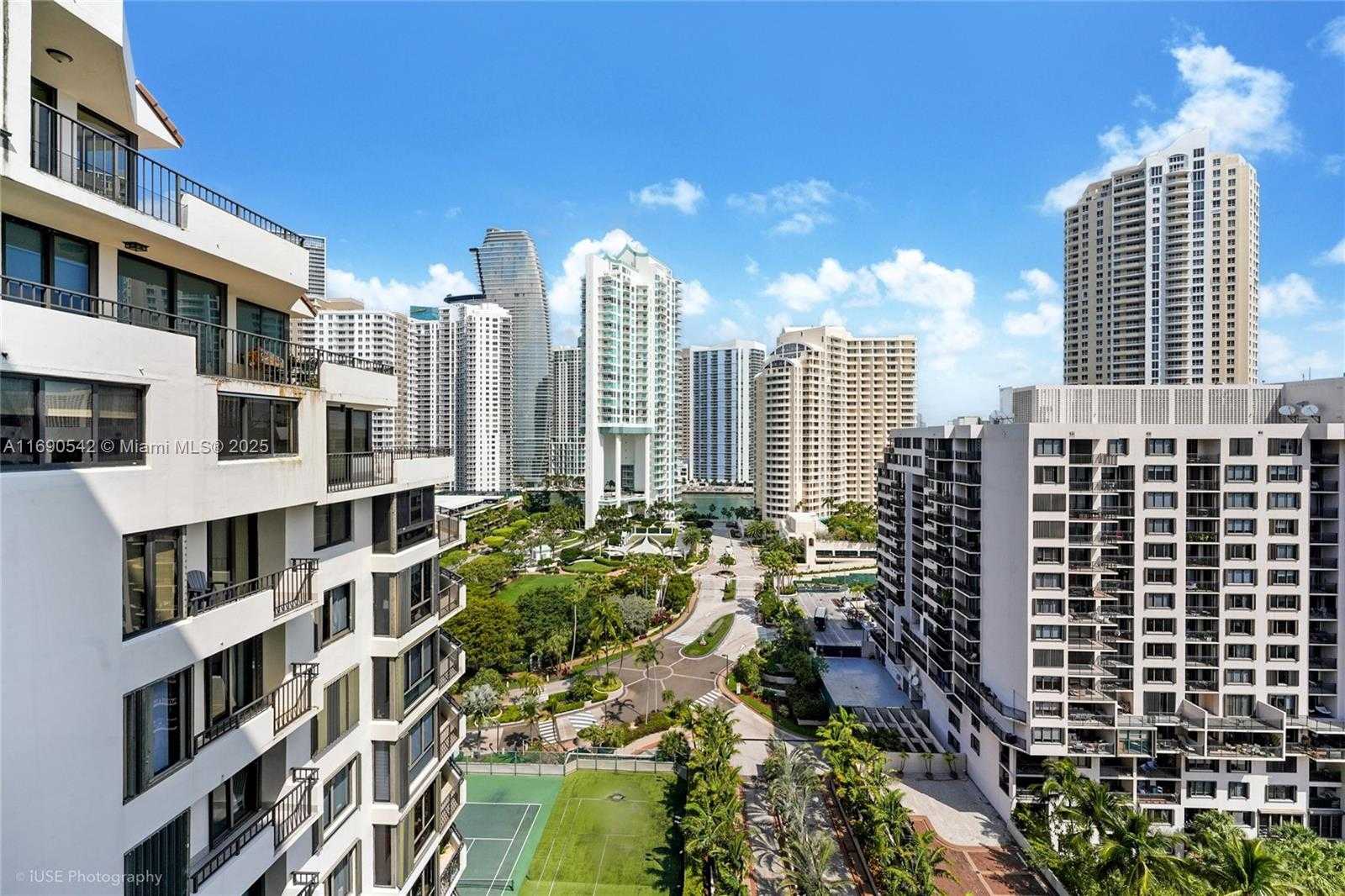 Small Image of 520 BRICKELL KEY DR #A1812, Miami Number 10