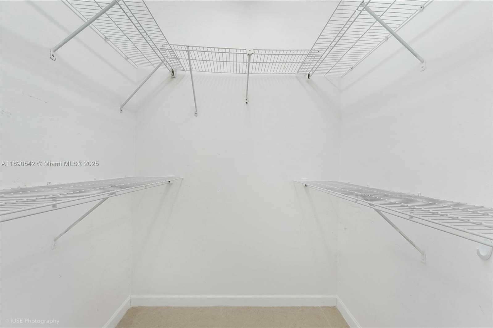 Small Image of 520 BRICKELL KEY DR #A1812, Miami Number 8