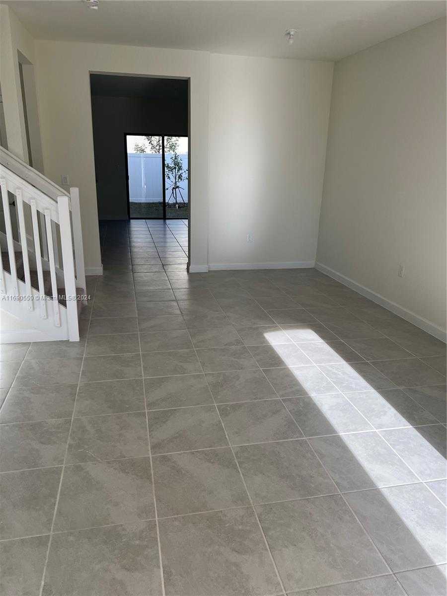 Small Image of 11447 WEST 34TH CT, Hialeah Number 12