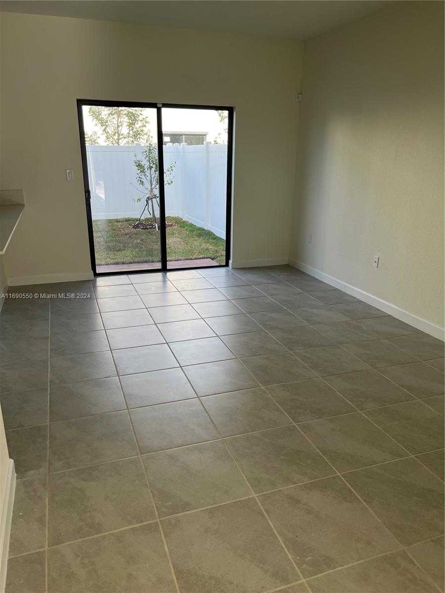Small Image of 11447 WEST 34TH CT, Hialeah Number 15