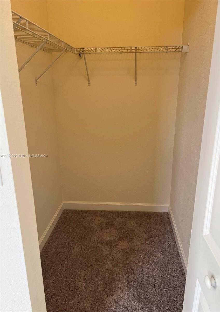 Small Image of 11447 WEST 34TH CT, Hialeah Number 30