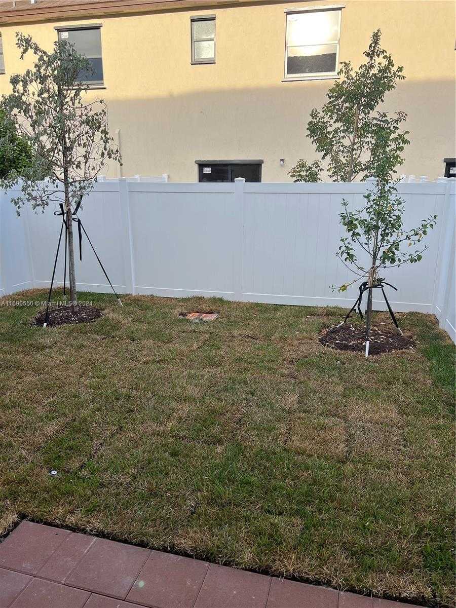 Small Image of 11447 WEST 34TH CT, Hialeah Number 55