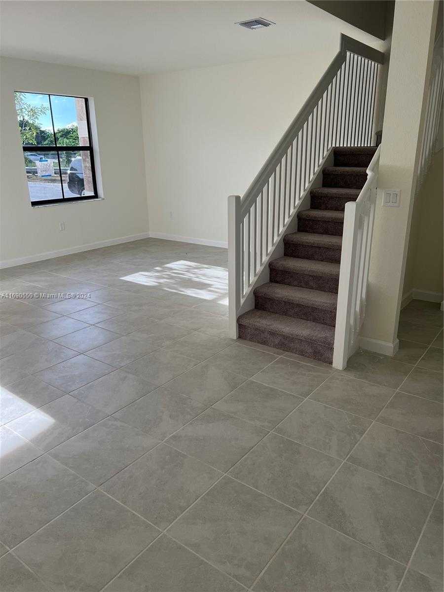 Small Image of 11447 WEST 34TH CT, Hialeah Number 9