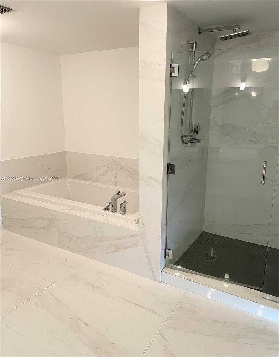 Small Image of 400 SUNNY ISLES BLVD #1002, Sunny Isles Beach Number 13