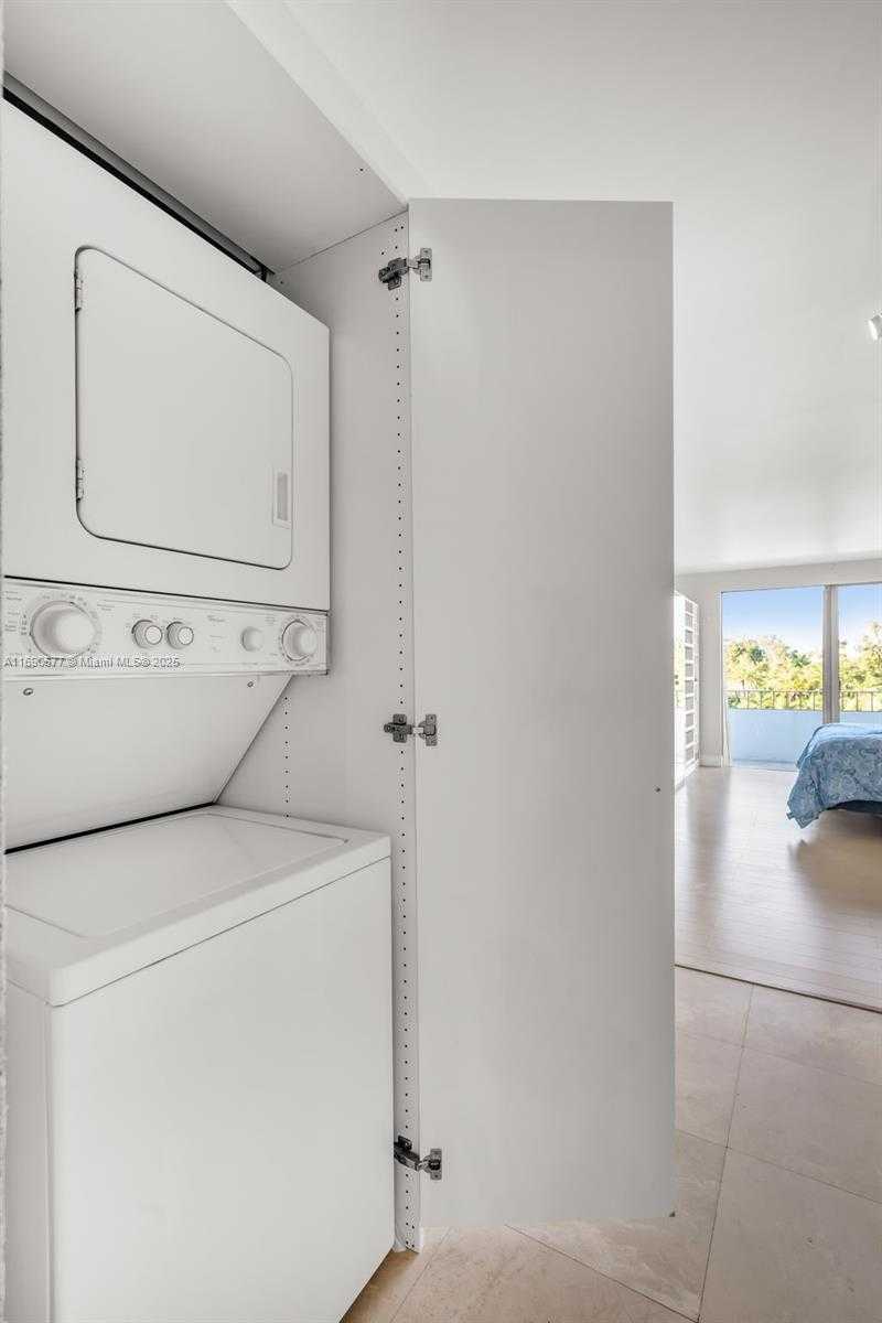Small Image of 155 OCEAN LANE DR #312, Key Biscayne Number 12