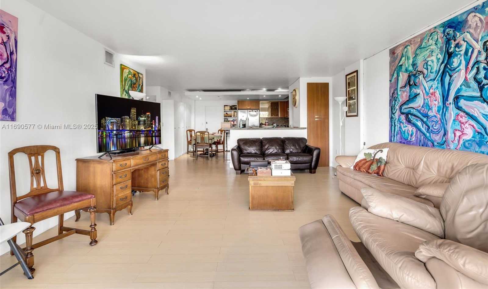 Small Image of 155 OCEAN LANE DR #312, Key Biscayne Number 3