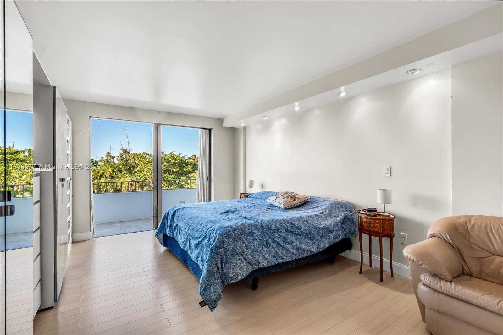 Small Image of 155 OCEAN LANE DR #312, Key Biscayne Number 8
