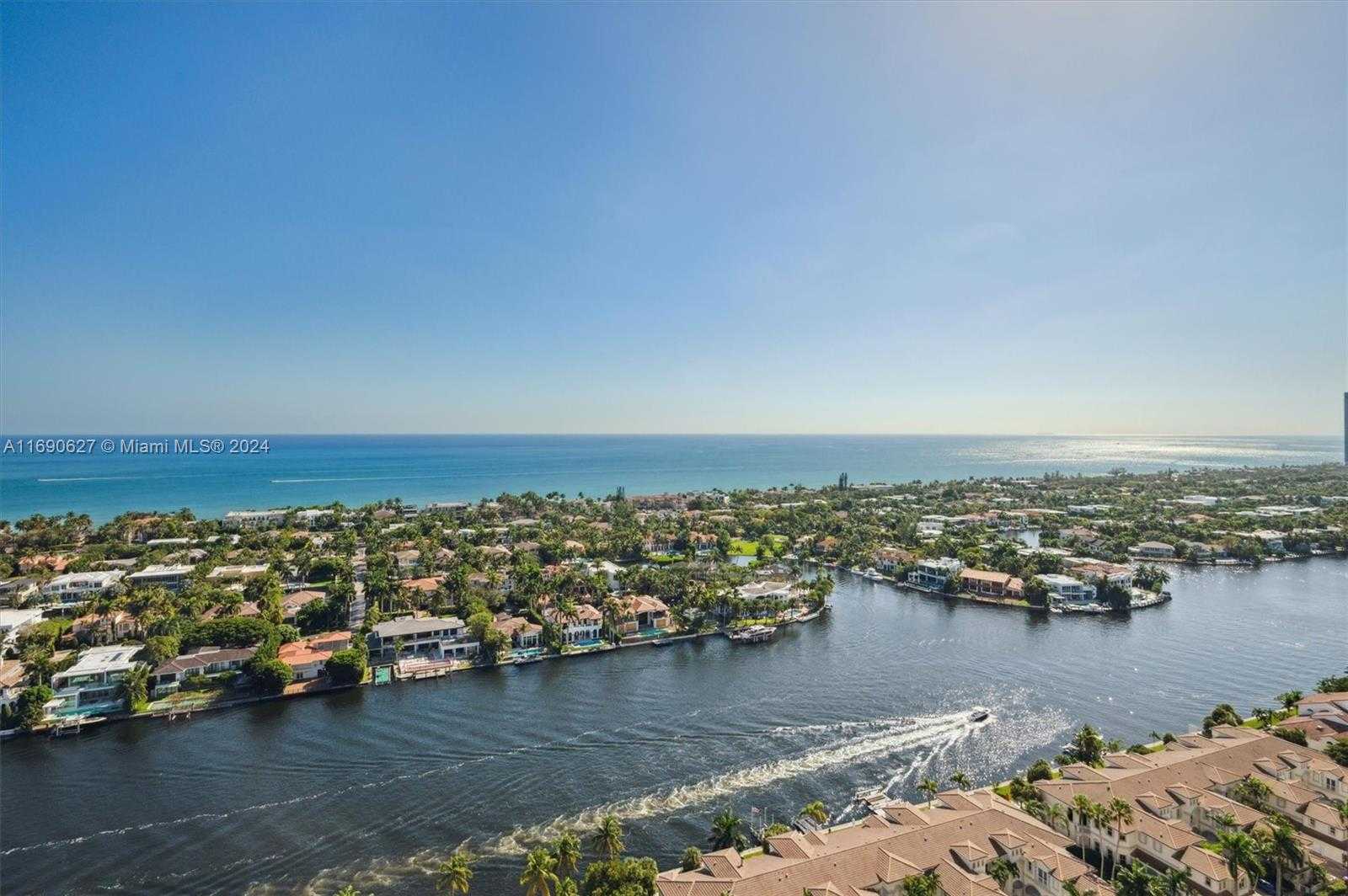 Small Image of 21150 Point Pl, Aventura, FL 33180, USA Number 3