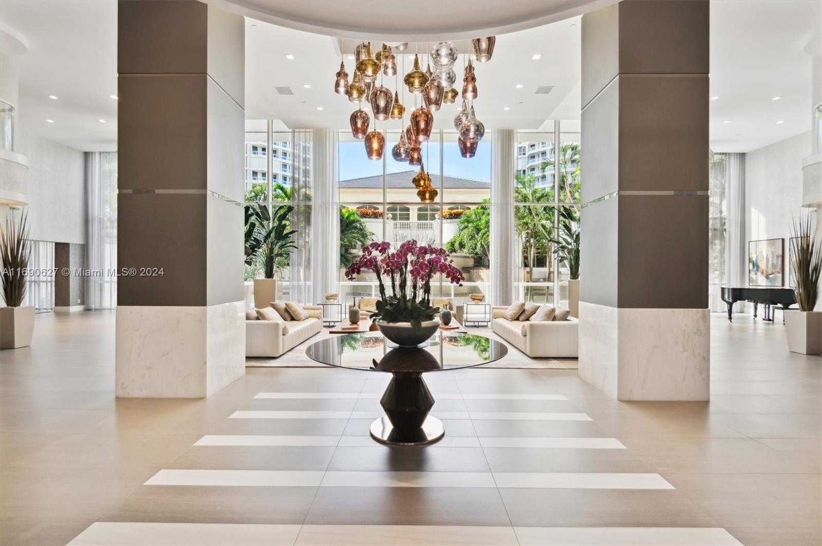 Small Image of 21150 Point Pl, Aventura, FL 33180, USA Number 31