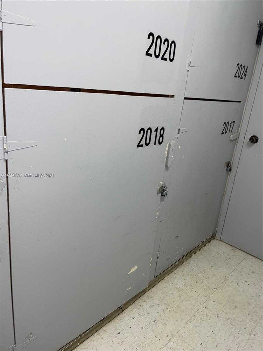 Imagen de Pequeño Objeto