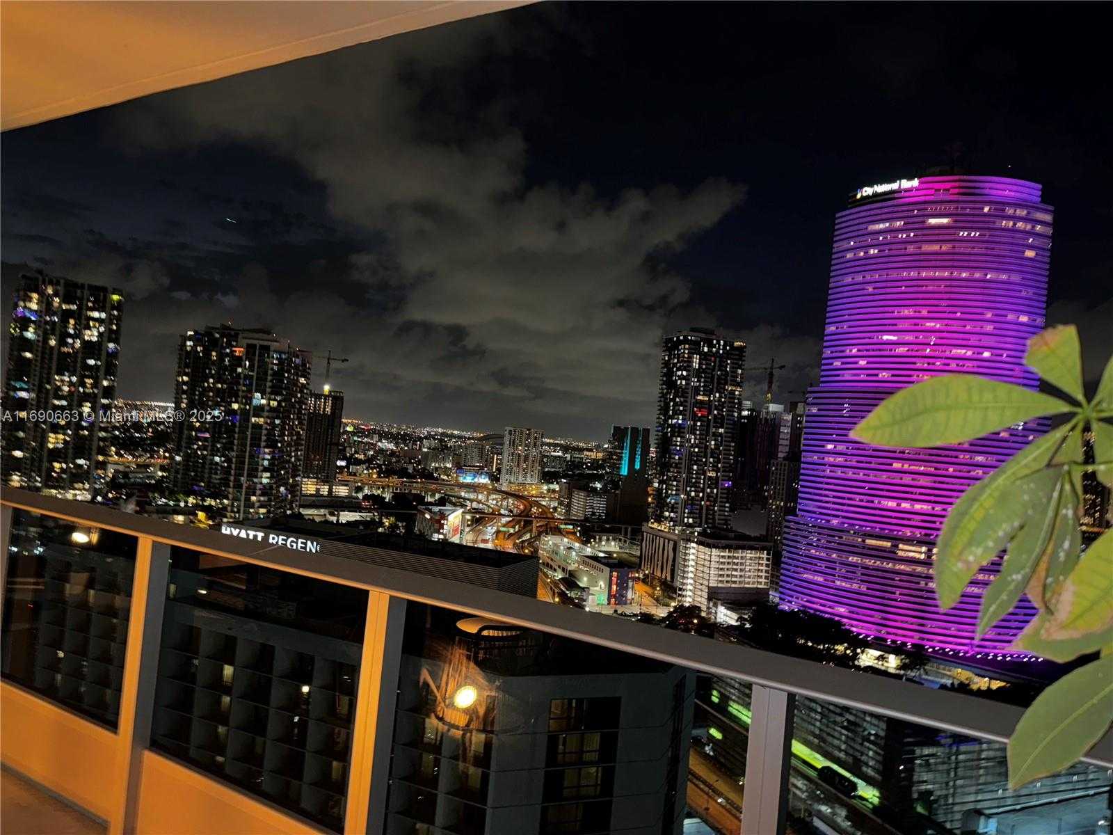 Small Image of 200 BISCAYNE BOULEVARD WAY #3110, Miami Number 12