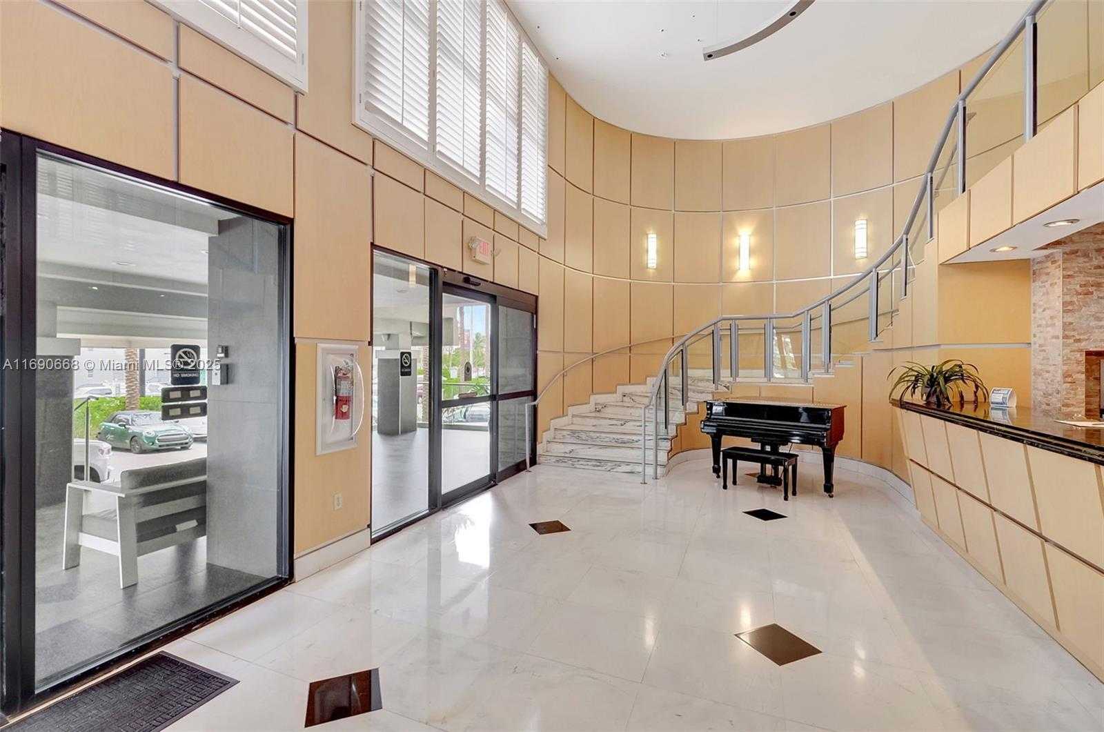Small Image of 6770 INDIAN CREEK DR #4R, Miami Beach Number 11