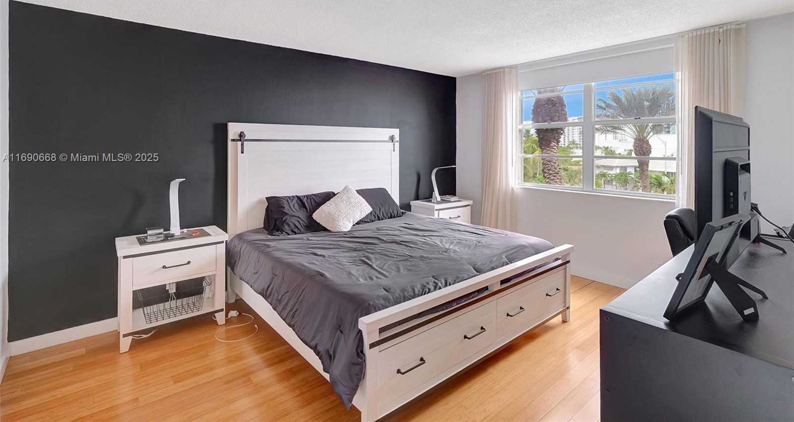 Small Image of 6770 INDIAN CREEK DR #4R, Miami Beach Number 22