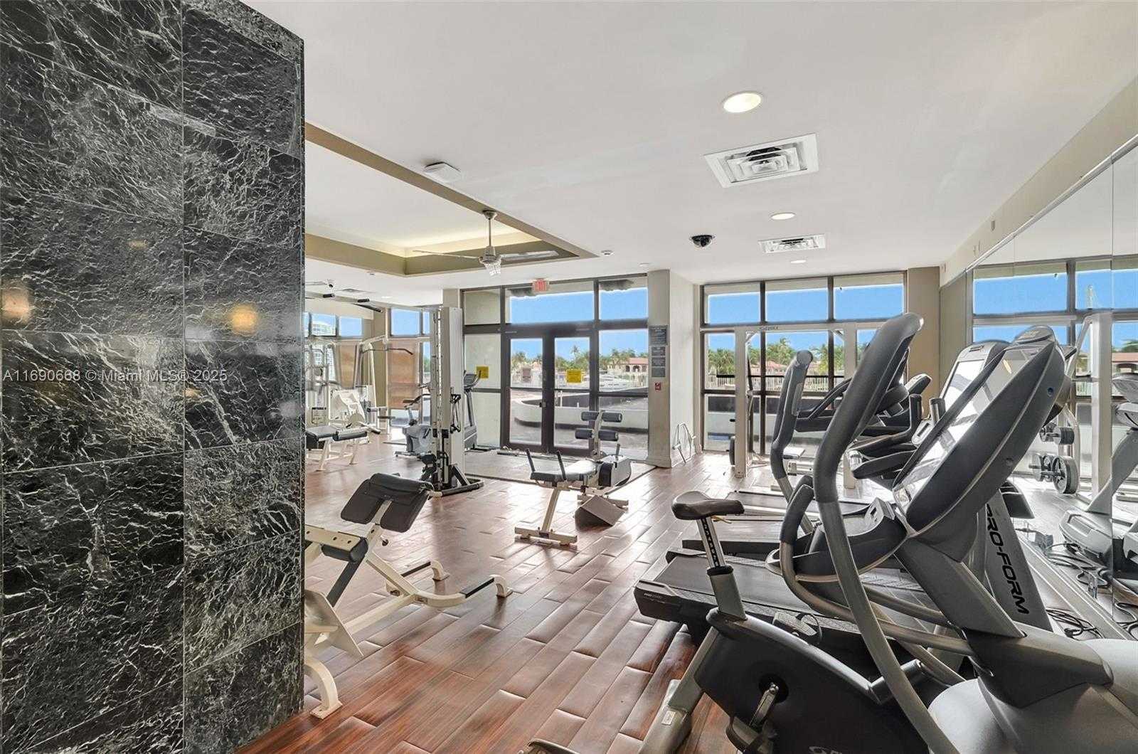Small Image of 6770 INDIAN CREEK DR #4R, Miami Beach Number 31