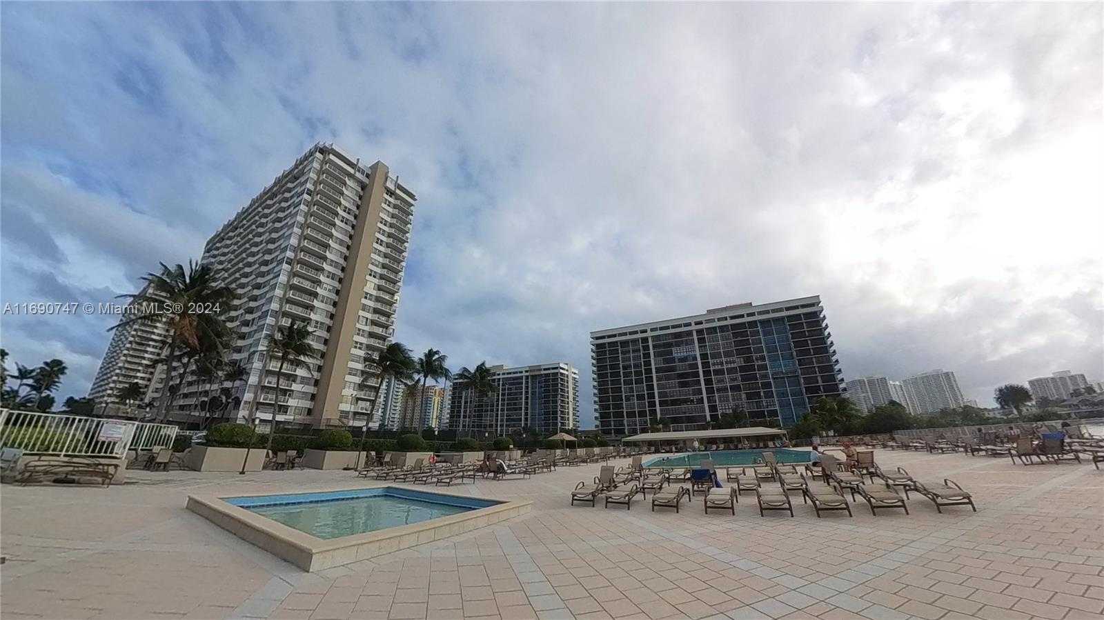 Small Image of 1965 SOUTH OCEAN DR #7E, Hallandale Beach Number 9