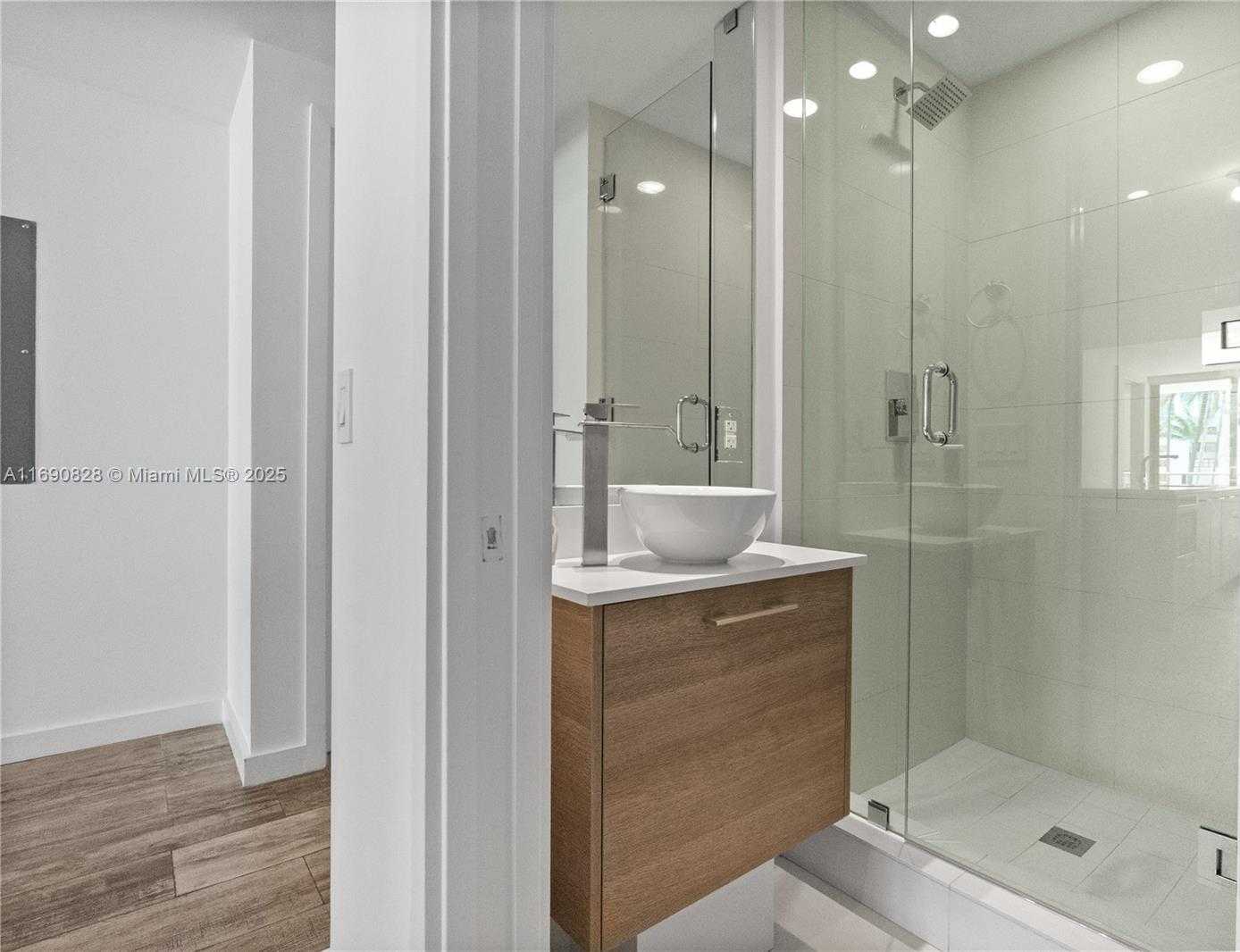 Small Image of 650 NORTH EAST 32ND ST #602, Miami Number 14