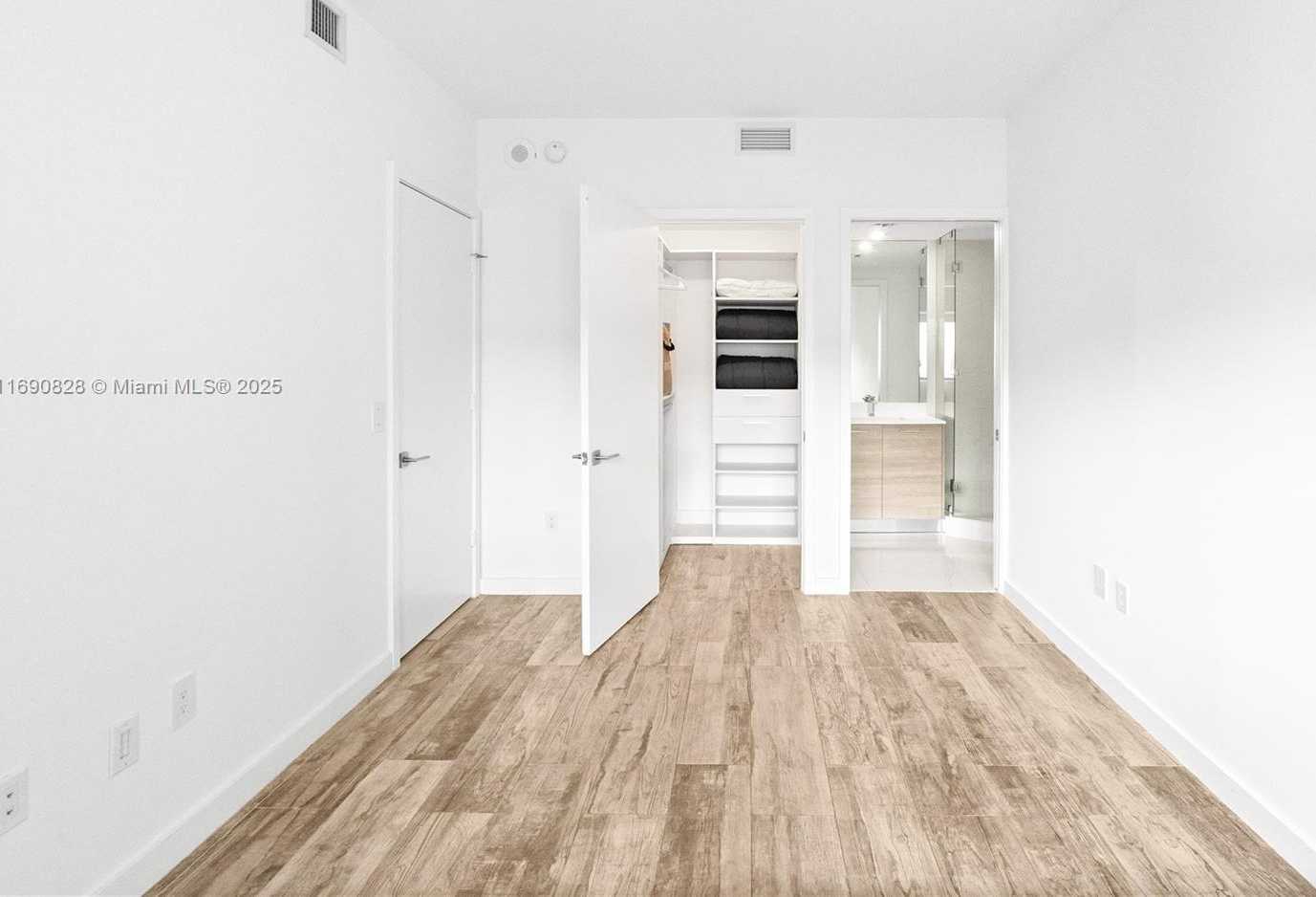 Small Image of 650 NORTH EAST 32ND ST #602, Miami Number 6