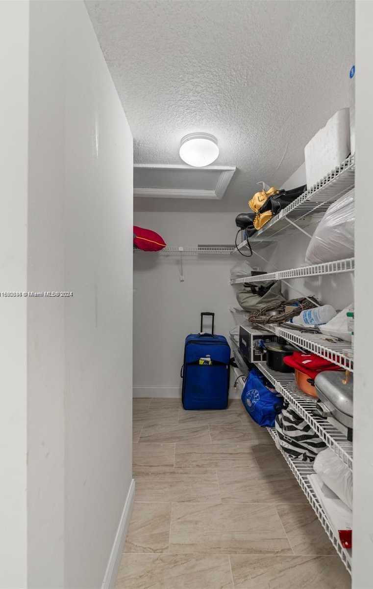 Small Image of 110 LAKE MERYL DR #213, West Palm Beach Number 19