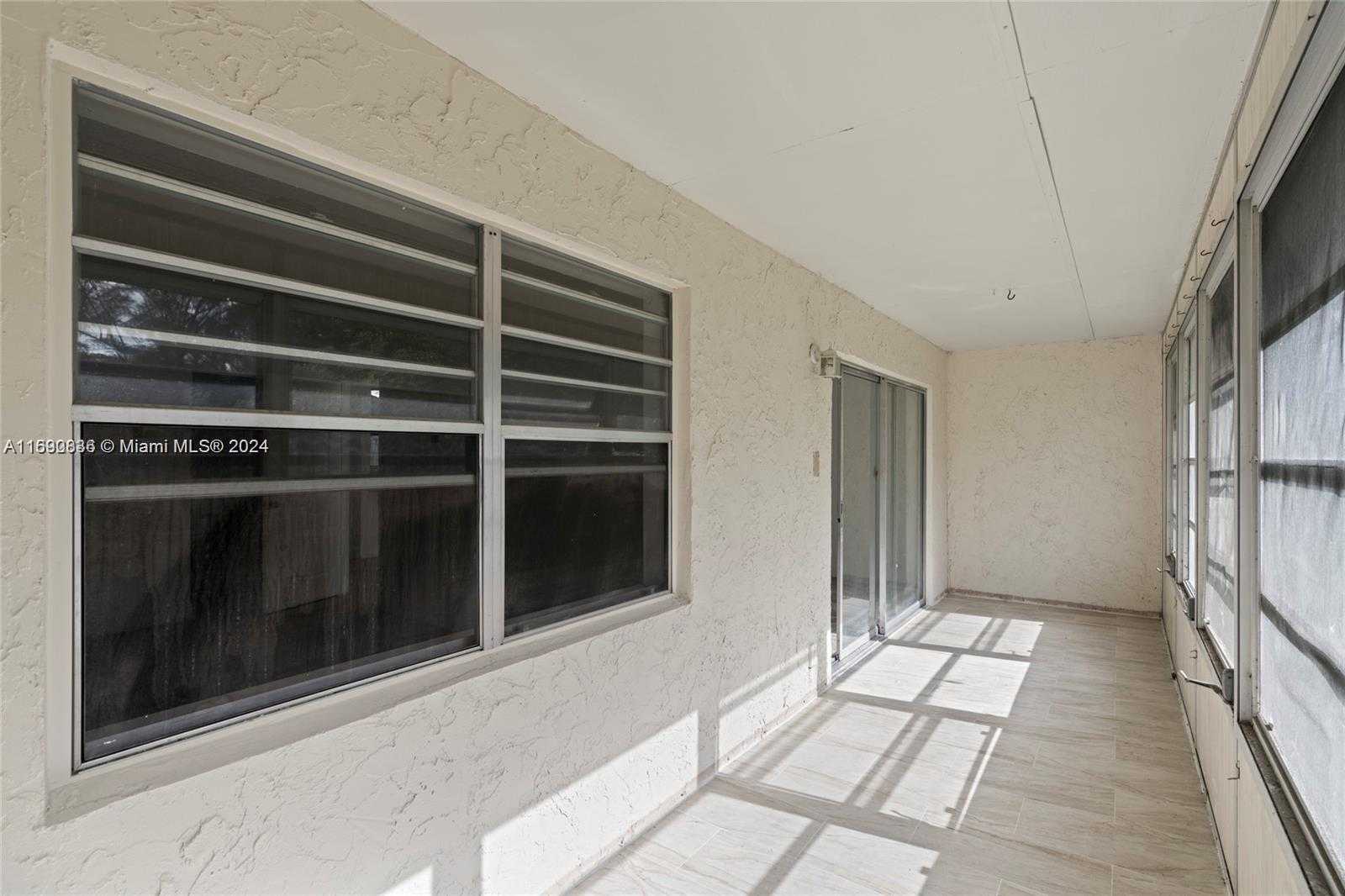 Small Image of 110 LAKE MERYL DR #213, West Palm Beach Number 20