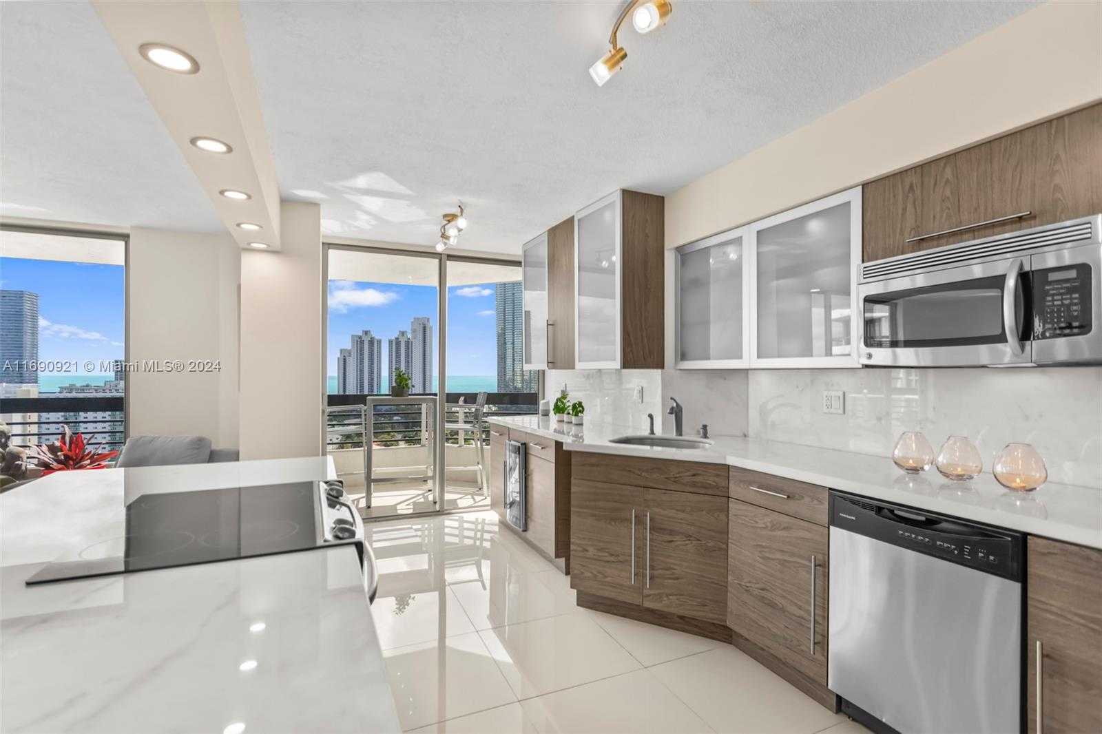 Small Image of 19195 MYSTIC POINTE DR #2309, Aventura Number 4