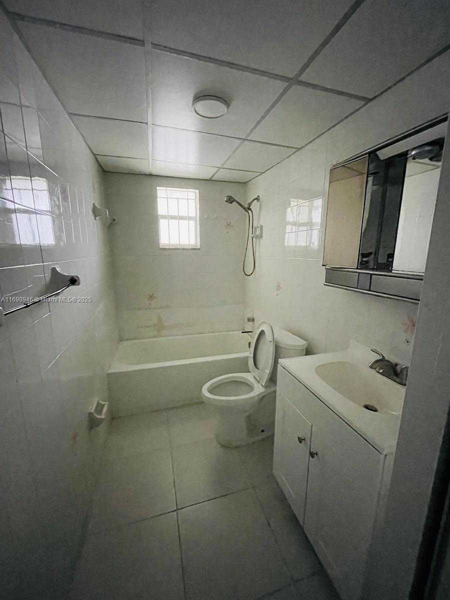 Small Image of 210 NORTH WEST 87TH AVE #L102, Miami Number 13