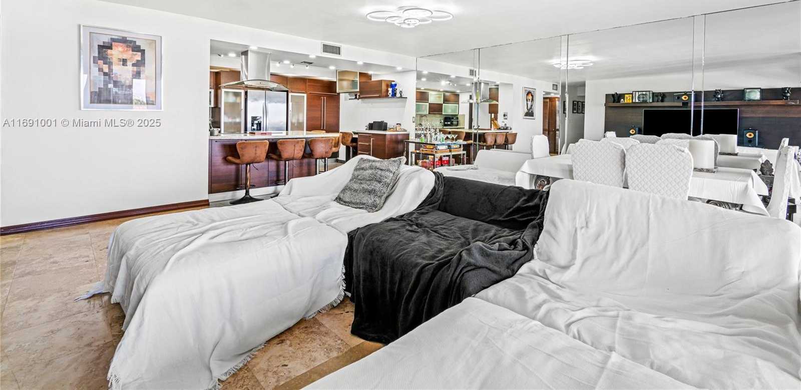 Small Image of 1800 NORTH EAST 114TH ST #811, Miami Number 14