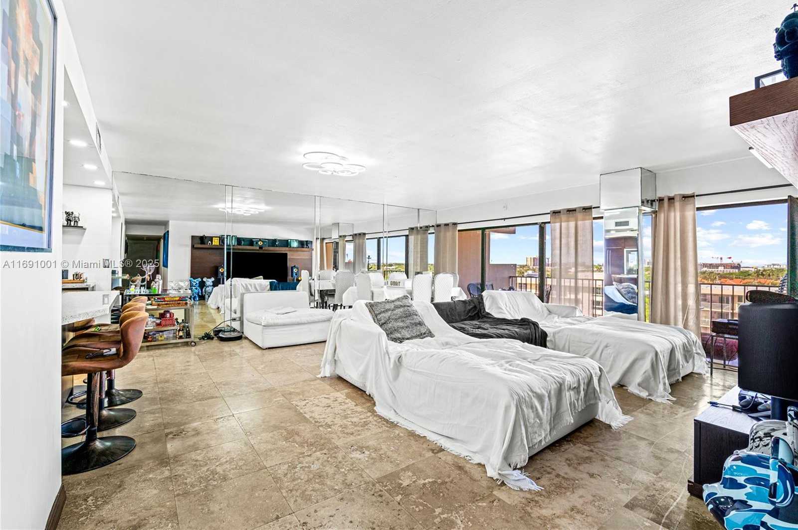 Small Image of 1800 NORTH EAST 114TH ST #811, Miami Number 15