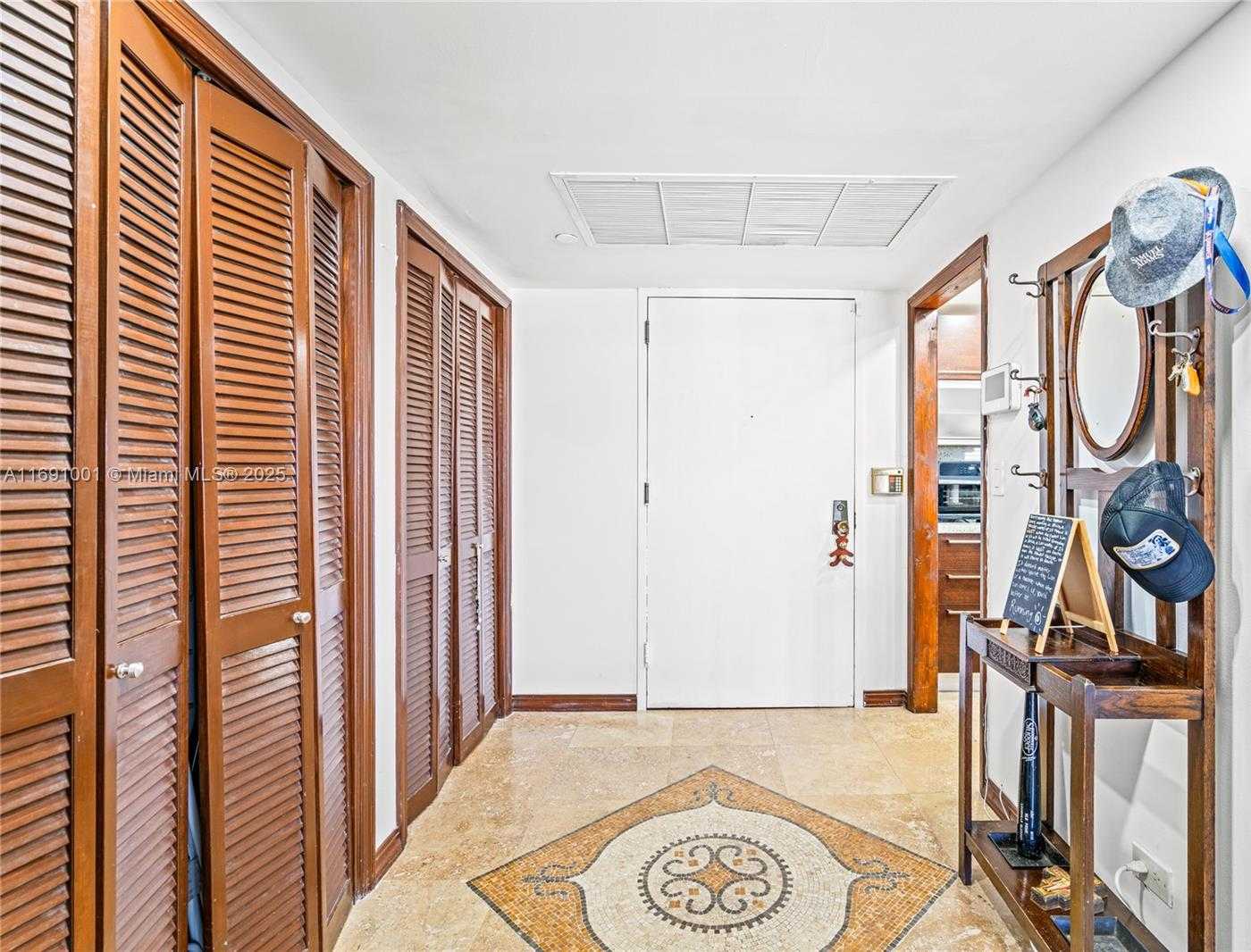 Small Image of 1800 NORTH EAST 114TH ST #811, Miami Number 16