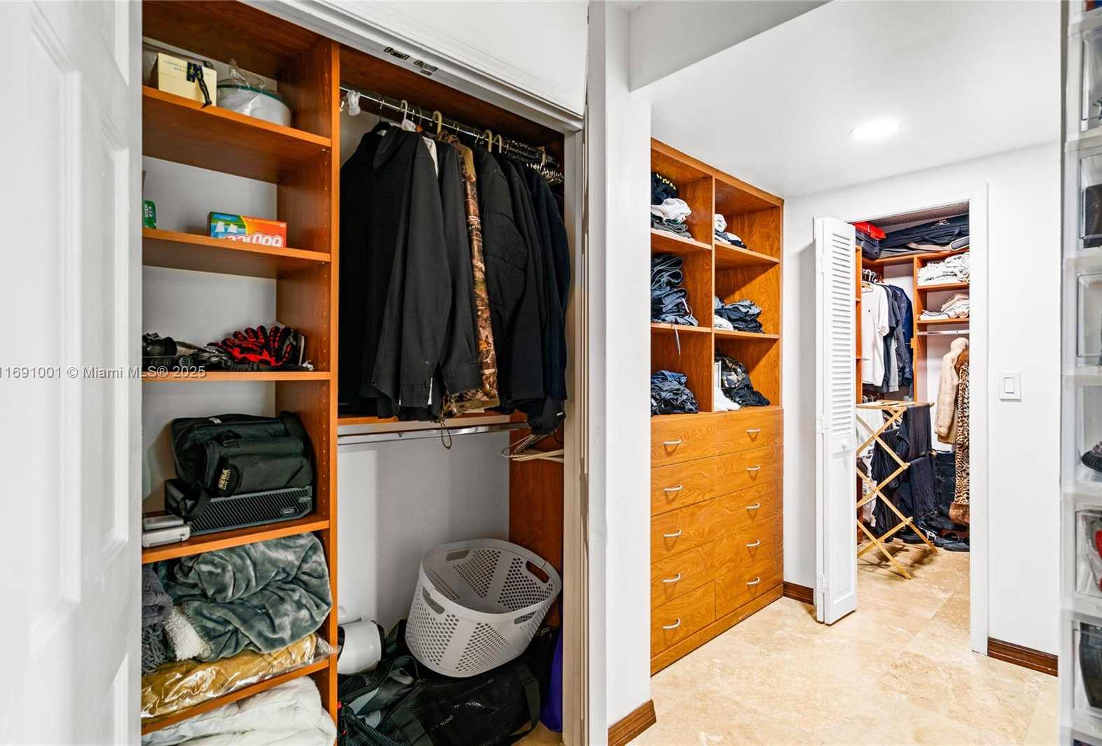 Small Image of 1800 NORTH EAST 114TH ST #811, Miami Number 21