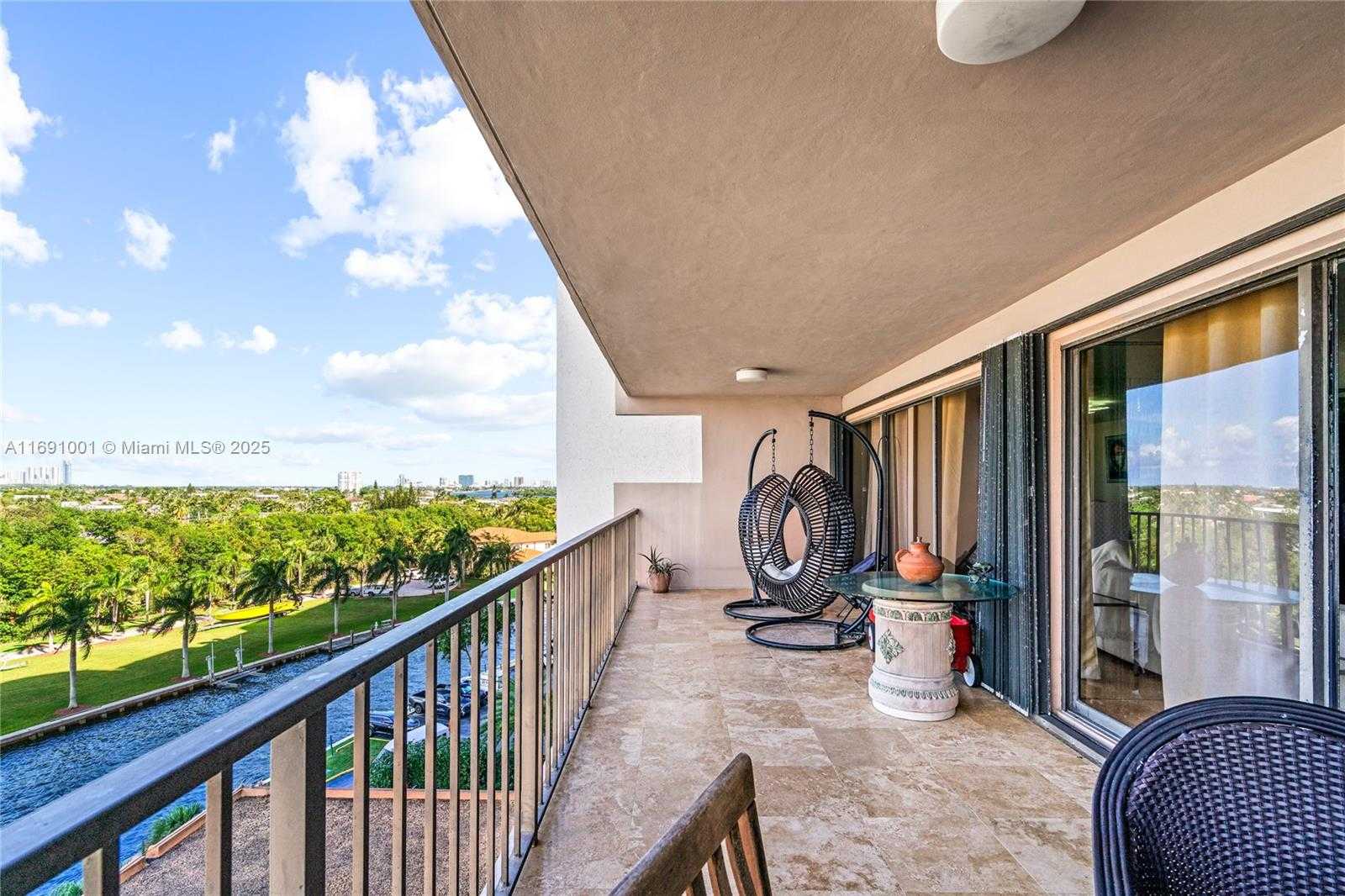 Small Image of 1800 NORTH EAST 114TH ST #811, Miami Number 34