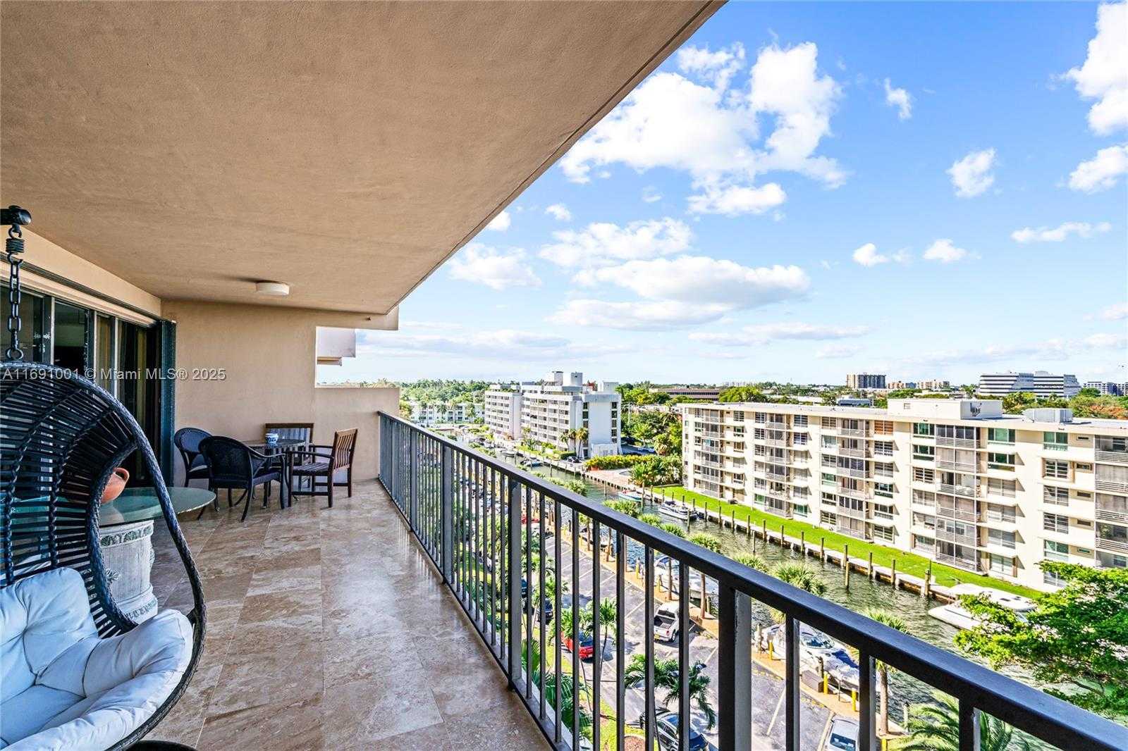 Small Image of 1800 NORTH EAST 114TH ST #811, Miami Number 35