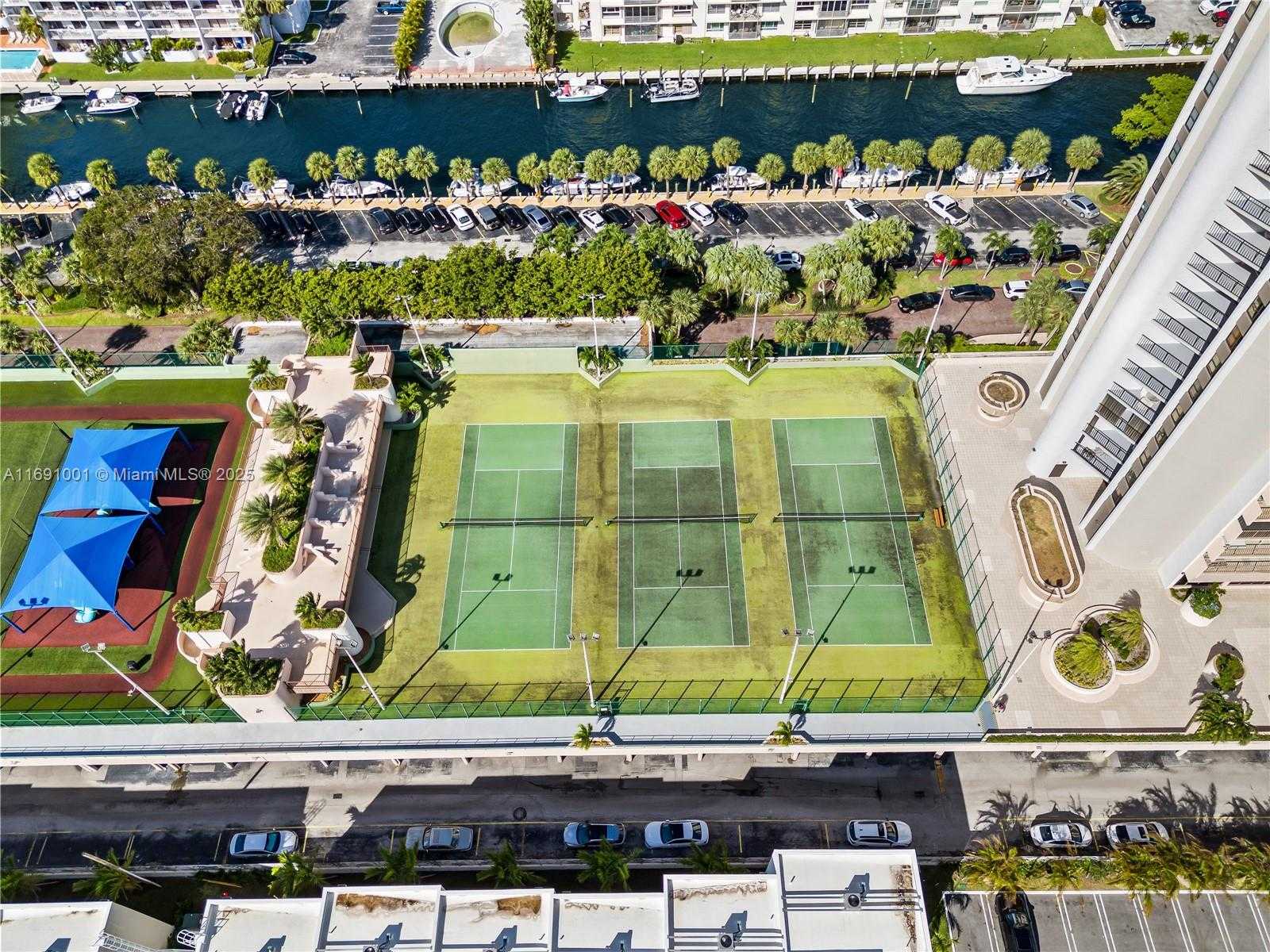 Small Image of 1800 NORTH EAST 114TH ST #811, Miami Number 50