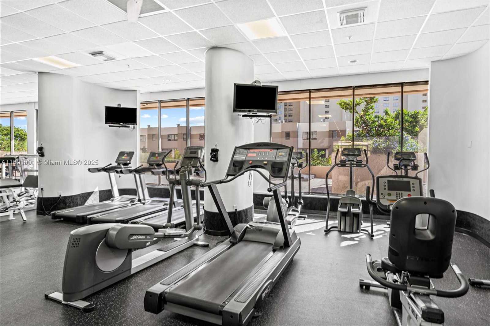 Small Image of 1800 NORTH EAST 114TH ST #811, Miami Number 53