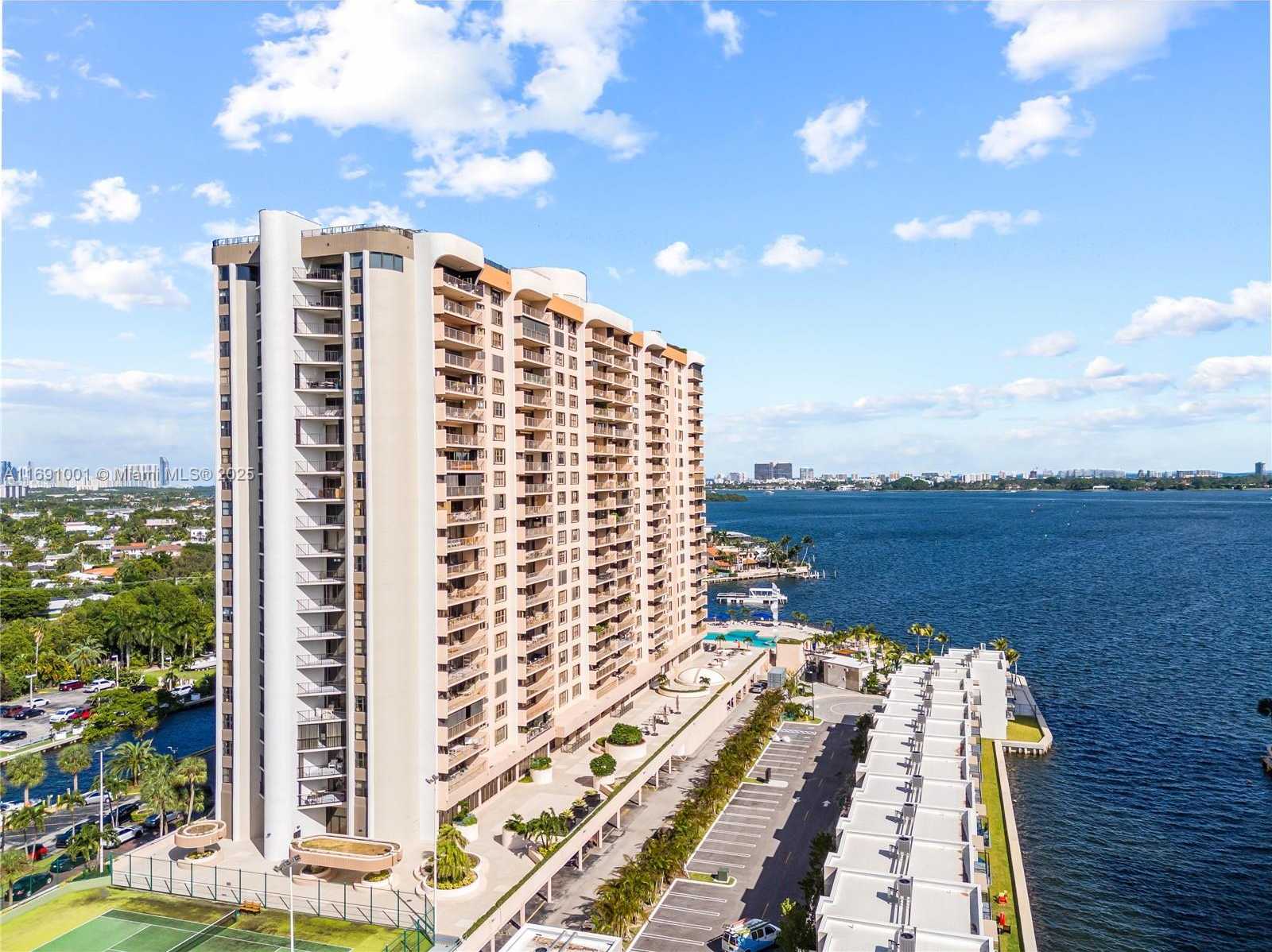 Small Image of 1800 NORTH EAST 114TH ST #811, Miami Number 64