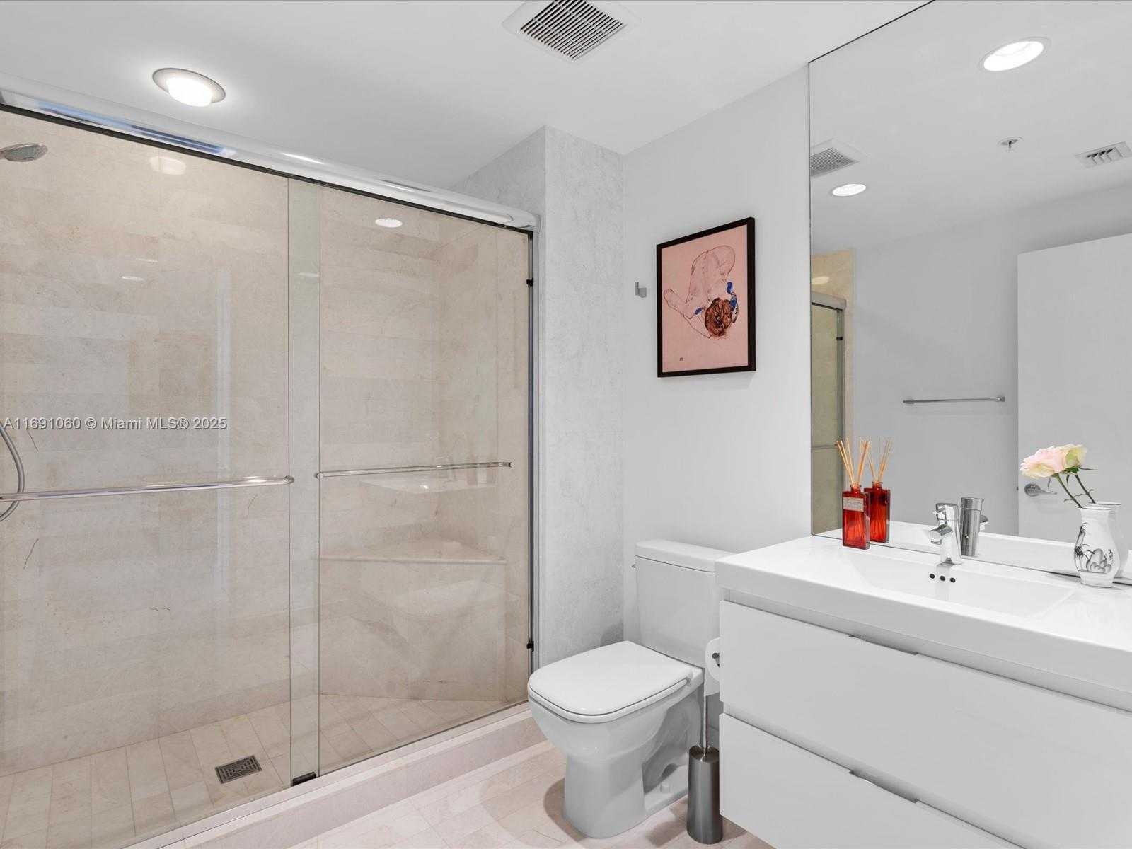 Small Image of 17111 BISCAYNE BLVD #1104, North Miami Beach Number 11