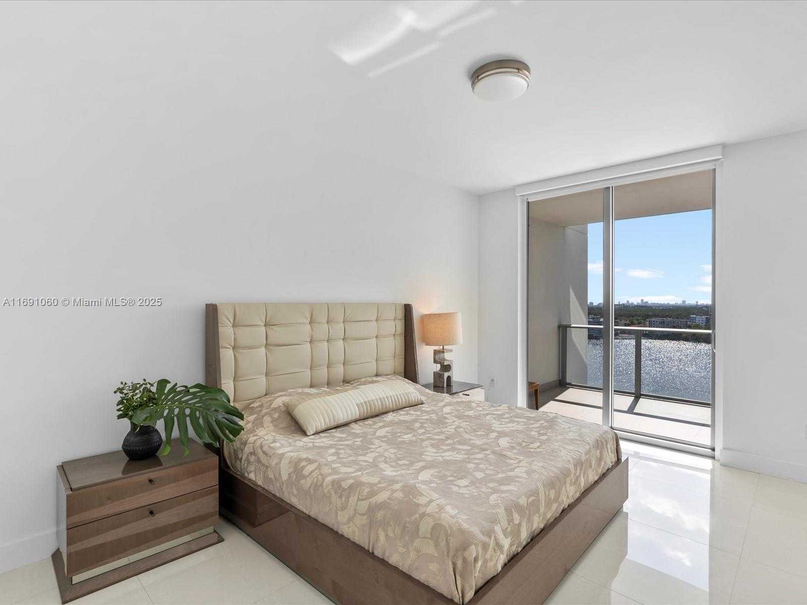 Small Image of 17111 BISCAYNE BLVD #1104, North Miami Beach Number 16