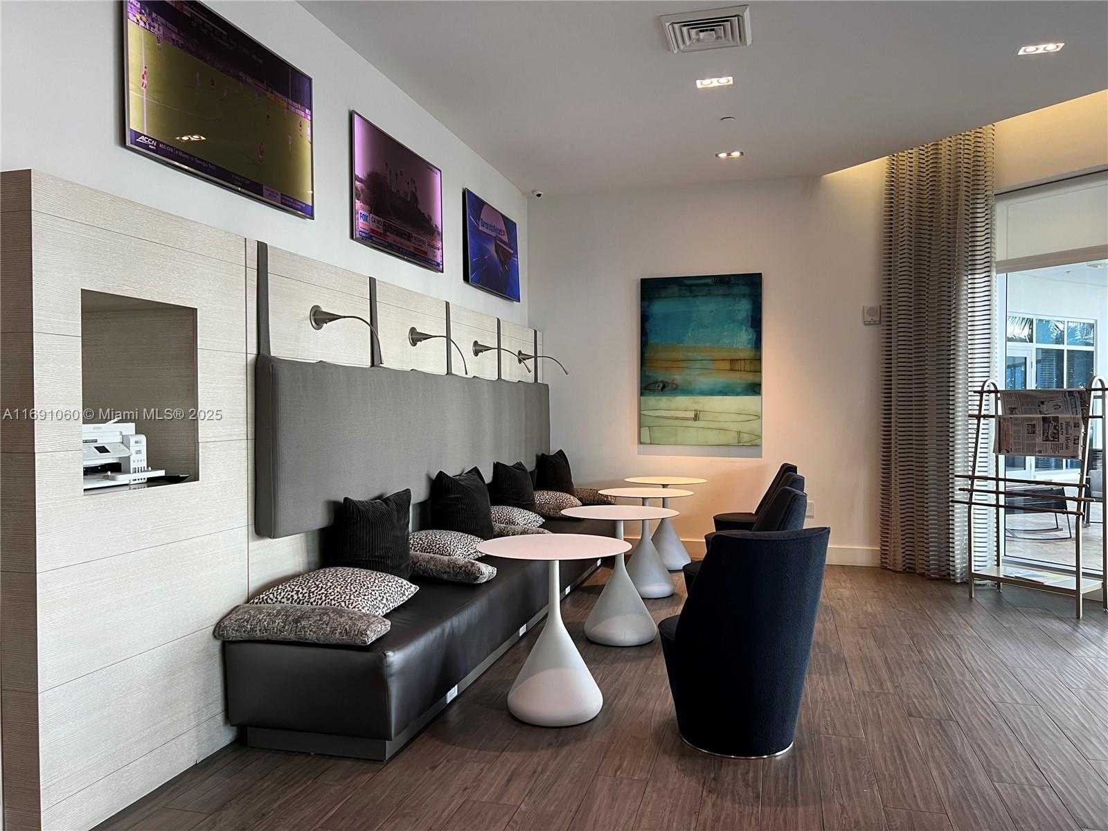 Small Image of 17111 BISCAYNE BLVD #1104, North Miami Beach Number 29