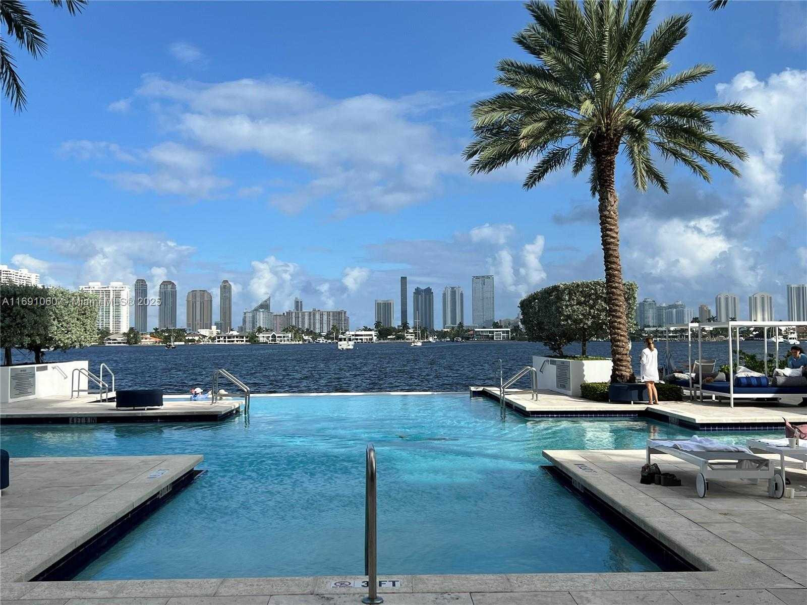 Small Image of 17111 BISCAYNE BLVD #1104, North Miami Beach Number 36