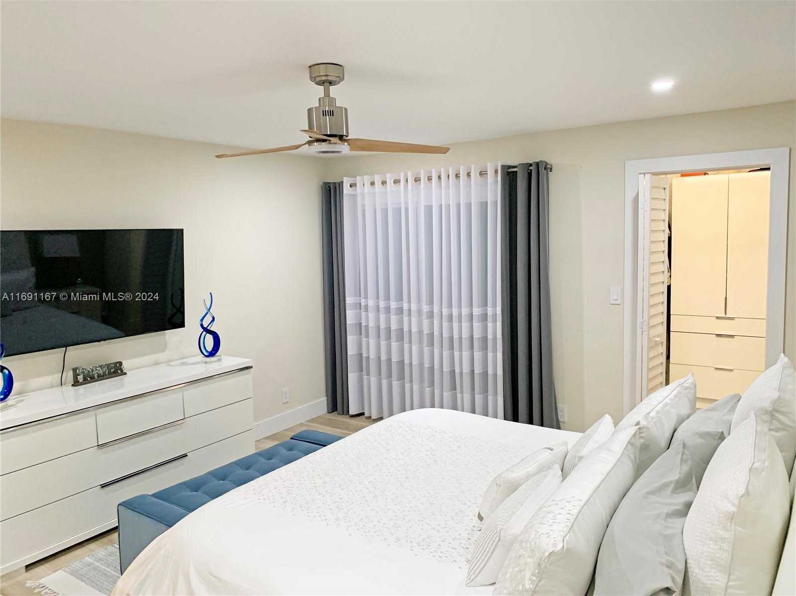Small Image of 4701 MARTINIQUE DR #M2, Coconut Creek Number 28
